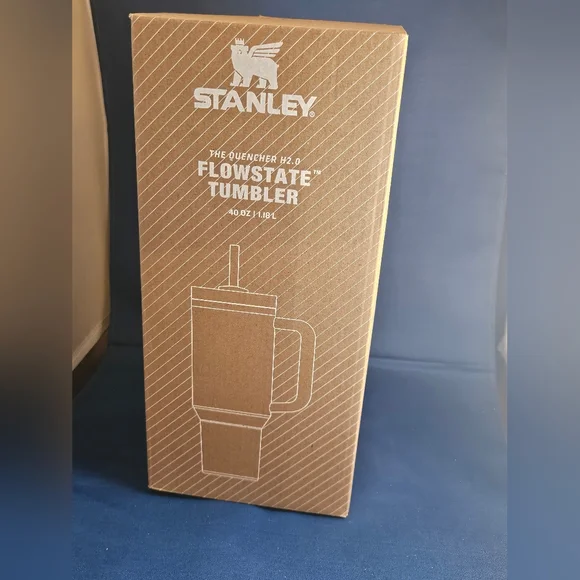 Brand new Stanley Quencher H2.0 FlowState 40oz Tumbler| Jade Green - Picture 2 of 3